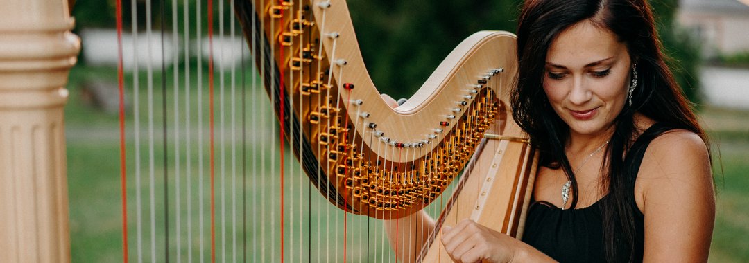 Simona Voříšková - Harpist